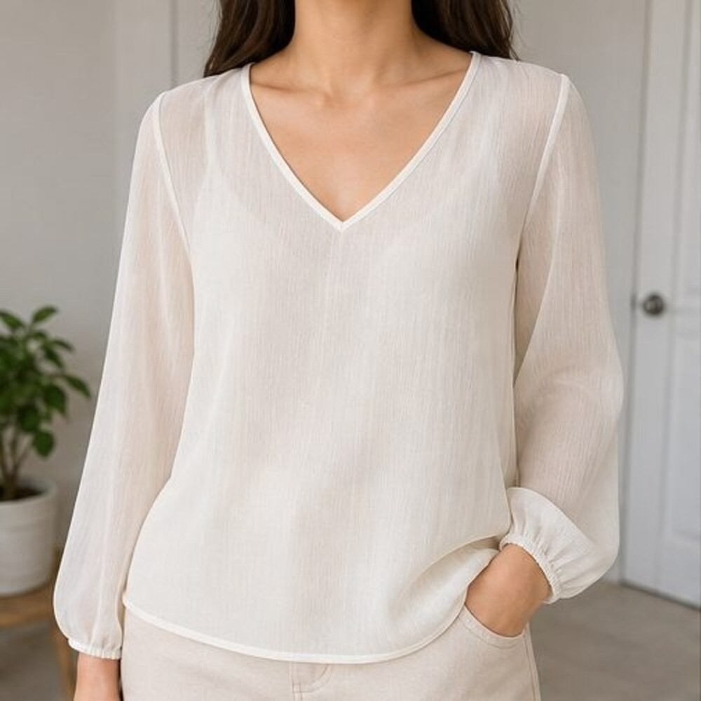 Blush V Neck Top - Picture 2 of 6